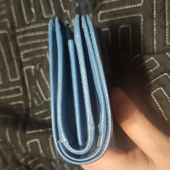 PRADA SAFFIANO WALLET - Picture 4 of 9